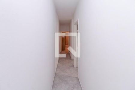 Corredor de casa para alugar com 3 quartos, 125m² em Vila Carmem, São Paulo