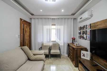 Sala de casa para alugar com 2 quartos, 145m² em Vila Marines, Nova Iguaçu