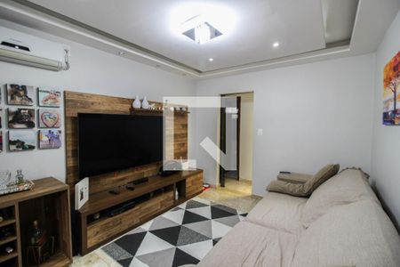 Sala de casa para alugar com 2 quartos, 145m² em Vila Marines, Nova Iguaçu