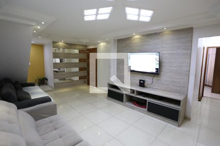 Sala de casa à venda com 4 quartos, 260m² em Jardim Ponte Rasa, São Paulo