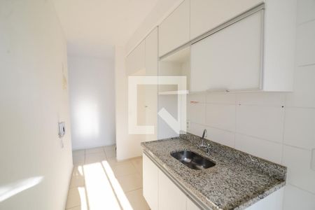 Apartamento à venda com 55m², 2 quartos e 1 vaga Apartamento à venda com 55m², 2 quartos e 1 vagaCozinha e Área de Serviço