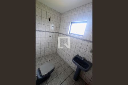 Banheiro da Suíte de casa para alugar com 2 quartos, 250m² em Jardim Nova Ipanema, Sorocaba