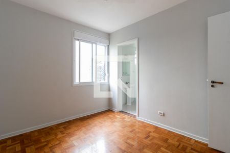 Suíte de apartamento para alugar com 3 quartos, 130m² em Indianópolis, São Paulo