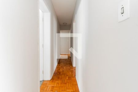 Corredor de apartamento para alugar com 3 quartos, 130m² em Indianópolis, São Paulo