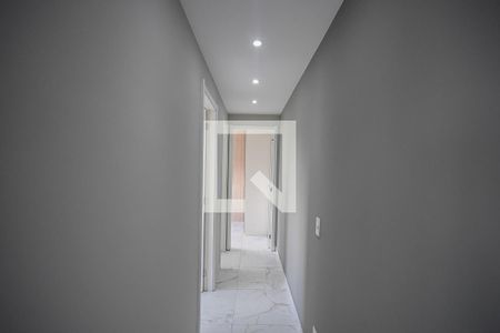 Corredor de apartamento para alugar com 2 quartos, 43m² em Jardim Novo Taboao, São Paulo