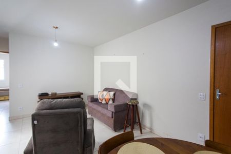 Sala de apartamento para alugar com 2 quartos, 60m² em Tibery, Uberlândia