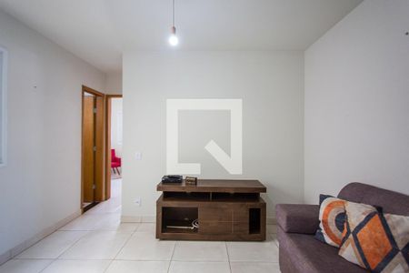 Sala de apartamento para alugar com 2 quartos, 60m² em Tibery, Uberlândia