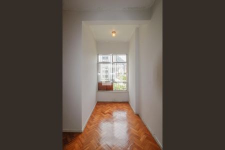 Quarto 1 de apartamento para alugar com 3 quartos, 64m² em Botafogo, Rio de Janeiro