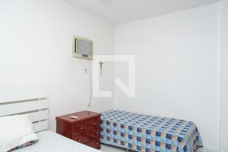 Suíte de apartamento para alugar com 2 quartos, 90m² em Jardim Tres Marias, Guarujá