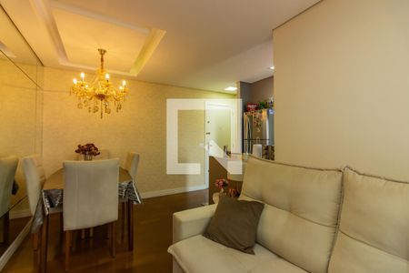 Sala  de apartamento à venda com 2 quartos, 60m² em Jaguaribe, Osasco