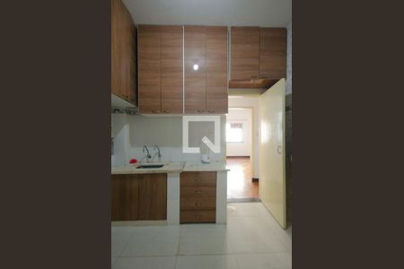 Apartamento à venda com 88m², 2 quartos e sem vaga Apartamento à venda com 88m², 2 quartos e sem vagaCozinha