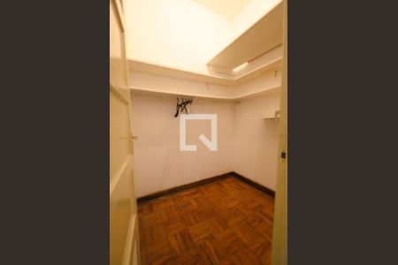 Apartamento à venda com 88m², 2 quartos e sem vaga Apartamento à venda com 88m², 2 quartos e sem vagaQuarto de Serviço