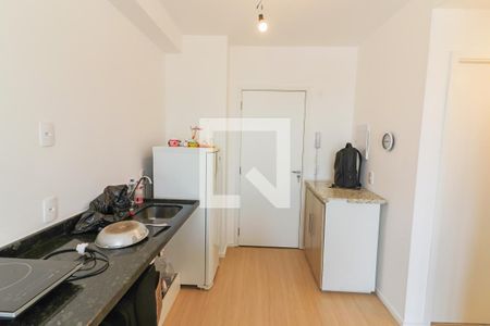 Sala / Cozinha de apartamento para alugar com 1 quarto, 32m² em Butantã, São Paulo