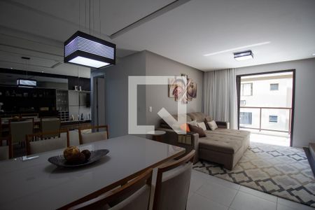 Apartamento à venda com 120m², 3 quartos e 2 vagasSala