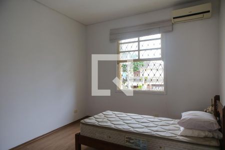 Quarto  de casa para alugar com 2 quartos, 75m² em Boqueirão, Santos