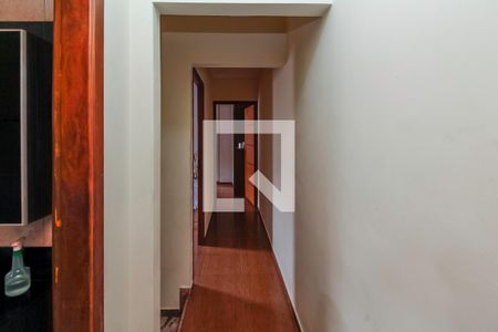 Corredor de casa à venda com 3 quartos, 126m² em Vila Santa Clara, São Paulo