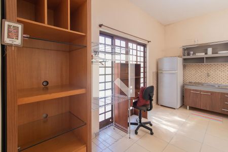 Studio à venda com 125m², 7 quartos e 5 vagas Studio à venda com 125m², 7 quartos e 5 vagasCozinha