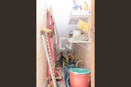 Casa à venda com 160m², 3 quartos e 2 vagas Casa à venda com 160m², 3 quartos e 2 vagasDepósito