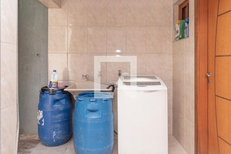 Casa à venda com 160m², 3 quartos e 2 vagas Casa à venda com 160m², 3 quartos e 2 vagasLavanderia
