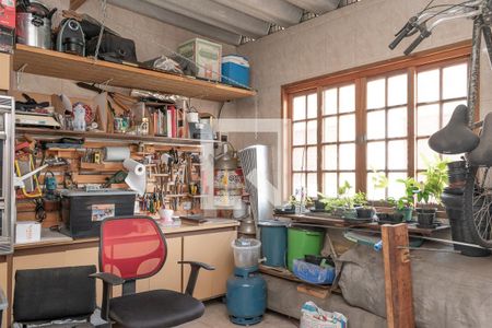 Casa à venda com 160m², 3 quartos e 2 vagas Casa à venda com 160m², 3 quartos e 2 vagasQuarto dos fundos