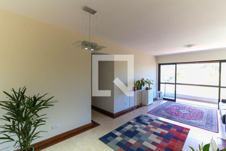 Sala de apartamento à venda com 3 quartos, 108m² em Jardim Leonor, São Paulo