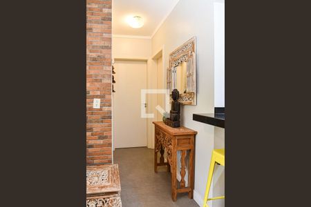 Corredor de apartamento para alugar com 2 quartos, 70m² em Higienópolis, Porto Alegre