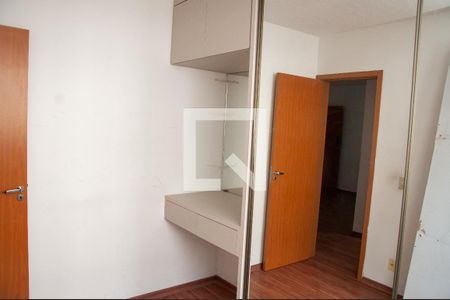 Quarto 2 de apartamento à venda com 2 quartos, 47m² em Califórnia, Contagem