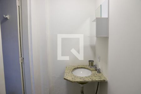 Banheiro de casa para alugar com 0 quarto, 50m² em Planalto Paulista, São Paulo