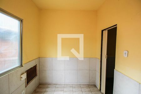 Quarto de casa para alugar com 1 quarto, 55m² em Centro, Nilópolis