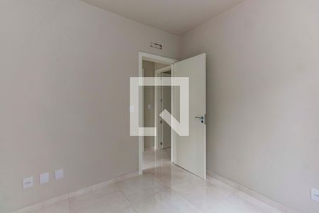 Quarto 1 de casa de condomínio à venda com 2 quartos, 51m² em Niterói, Canoas