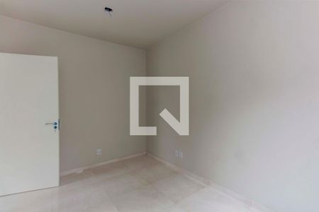 Quarto 2 de casa de condomínio à venda com 2 quartos, 49m² em Niterói, Canoas