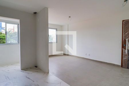 Sala de apartamento para alugar com 2 quartos, 64m² em Nova Floresta, Belo Horizonte