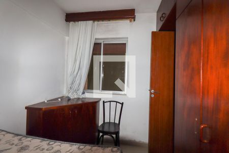 Quarto 1 de apartamento para alugar com 1 quarto, 30m² em Cristo Rei, Curitiba