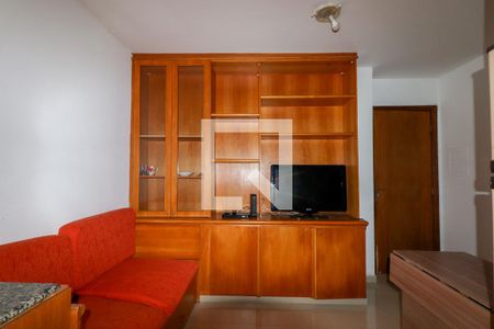 Sala/Cozinha de apartamento para alugar com 1 quarto, 30m² em Cristo Rei, Curitiba