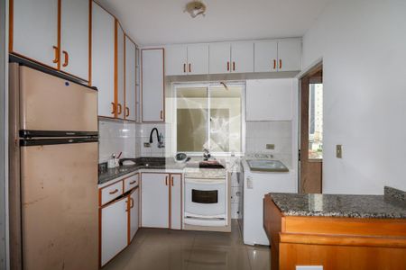 Sala/Cozinha de apartamento para alugar com 1 quarto, 30m² em Cristo Rei, Curitiba