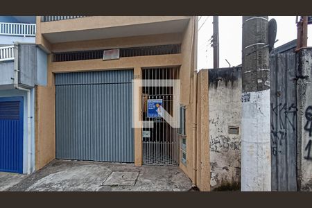 Fachada de casa à venda com 5 quartos, 250m² em Santo Antônio, Osasco