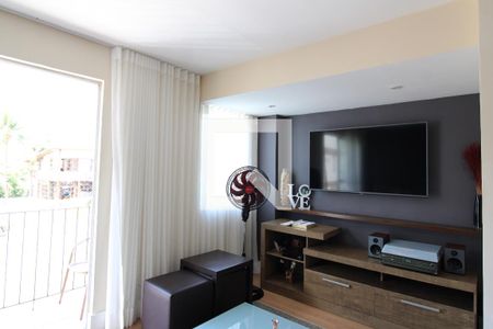 Sala de apartamento à venda com 2 quartos, 64m² em Freguesia (jacarepaguá), Rio de Janeiro