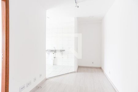 Sala de apartamento para alugar com 2 quartos, 36m² em Santa Maria, Osasco