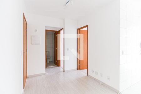 Sala de apartamento para alugar com 2 quartos, 36m² em Santa Maria, Osasco