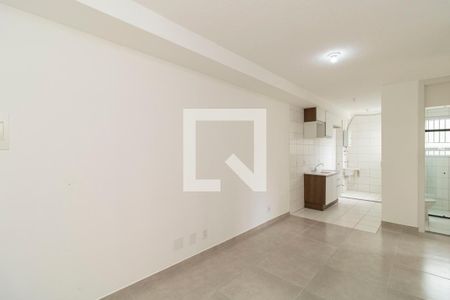 Sala de apartamento para alugar com 2 quartos, 40m² em Bonsucesso, Rio de Janeiro