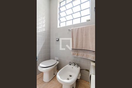 Banheiro de casa à venda com 3 quartos, 300m² em Sumaré, São Paulo