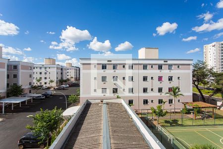 Vista do Quarto 1 de apartamento para alugar com 2 quartos, 43m² em Shopping Park, Uberlândia