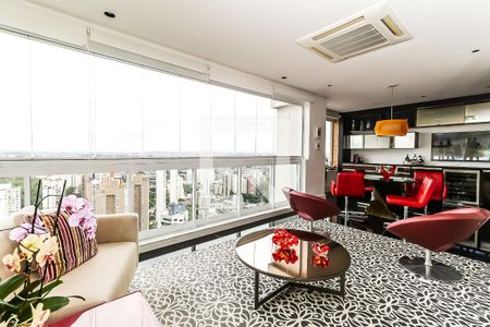 Apartamento à venda com 473m², 3 quartos e 5 vagas Apartamento à venda com 473m², 3 quartos e 5 vagasVaranda