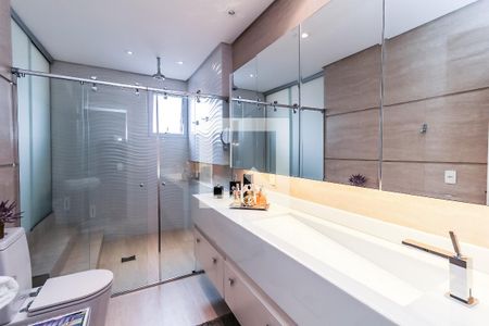 Apartamento à venda com 473m², 3 quartos e 5 vagas Apartamento à venda com 473m², 3 quartos e 5 vagasBanheiro Suíte Master