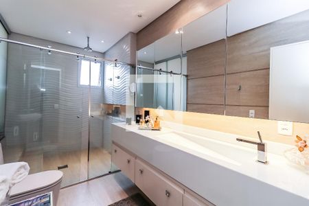 Apartamento à venda com 473m², 3 quartos e 5 vagas Apartamento à venda com 473m², 3 quartos e 5 vagasBanheiro Suíte Master