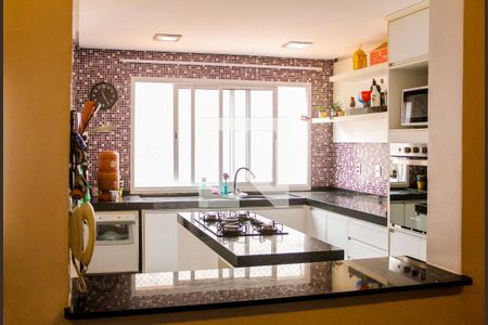 Cozinha de apartamento à venda com 2 quartos, 140m² em Santa Maria, São Caetano do Sul