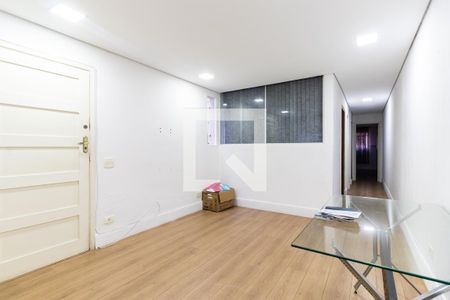 Sala de casa à venda com 4 quartos, 160m² em Jardim Três Marias, São Paulo