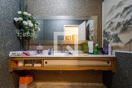 Lavabo de apartamento à venda com 4 quartos, 335m² em Pinheiros, São Paulo
