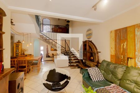 Sala  de casa à venda com 4 quartos, 280m² em Vila Camilópolis, Santo André