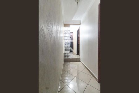 Corredor de casa para alugar com 3 quartos, 63m² em Vila Nova Cachoeirinha, São Paulo